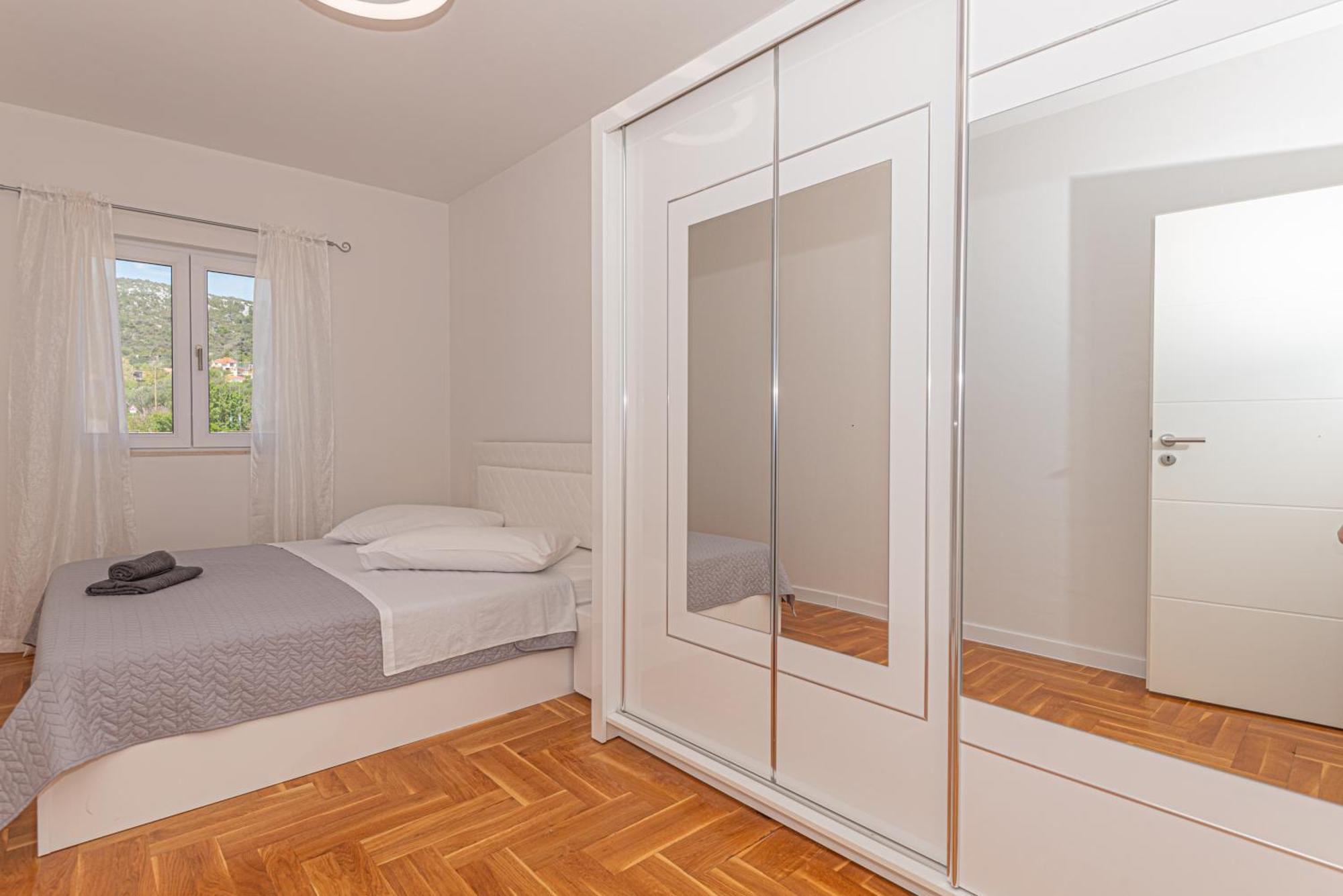 Sun Spalato Mastrinka Vinišće Kamer foto